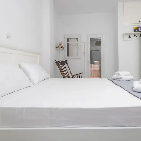 펜션 Aphroditi House 폴리크로노