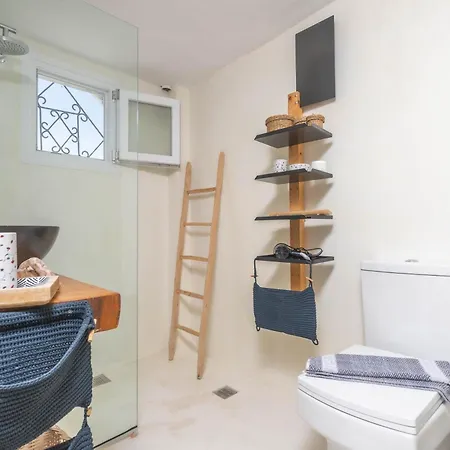 Aphroditi House Semesterbostad *