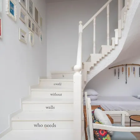 Aphroditi House Semesterbostad *